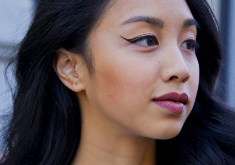 How to create the perfect eyeliner on your eyelid