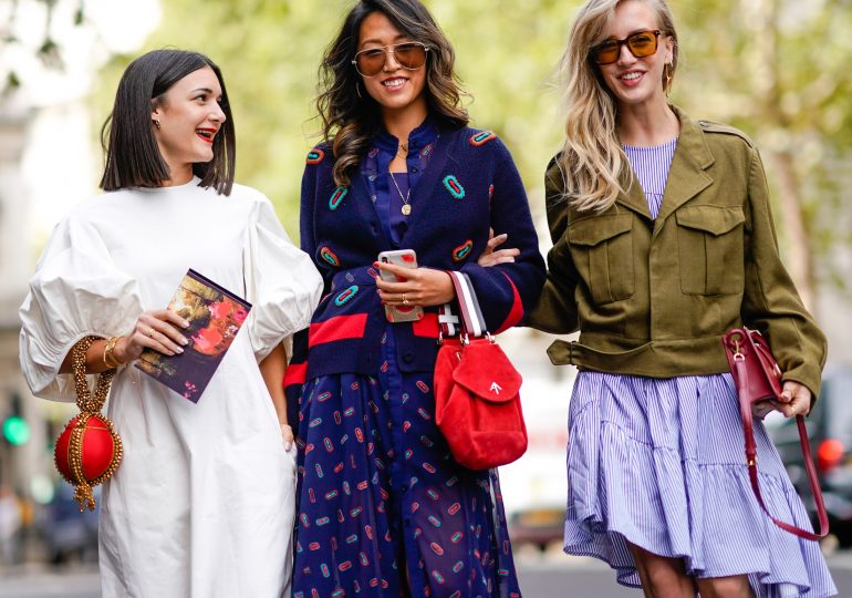 What color clothes will work perfectly with your skin? We give you a hint!